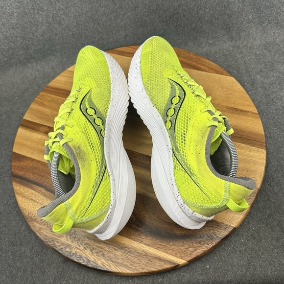 Saucony Kinvara 14 Shoes Mens 11 Neon Green Mesh Lightweight Running Sneakers - Picture 9 of 11